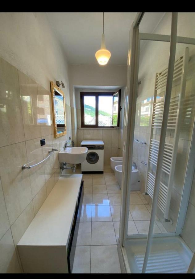 Casa Eva Appartement Celano Buitenkant foto